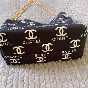 Small black print handbag